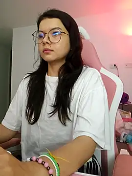 azumiichan online show from March 5, 12:39 am