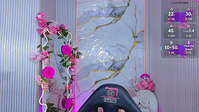 Chiara tay online show from June 2, 7:37 pm