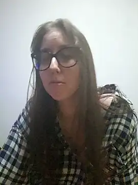Snapshot of Sarah459 chatting on October 14, 6:32 pm Sarah459 online show from October 14, 6:32 pm
