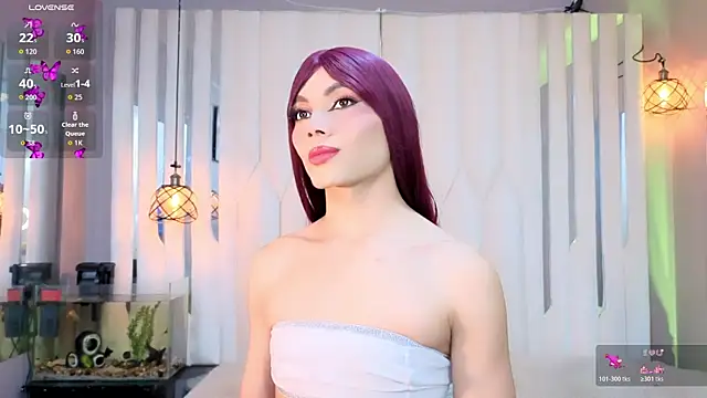 Megan Do Santos online show from July 6, 8:00 pm
