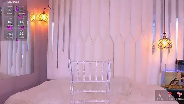 Megan Do Santos online show from July 16, 8:02 pm