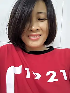 Snapshot of Sweets24 chatting on October 17, 1:58 pm Sweets24 online show from October 17, 1:58 pm