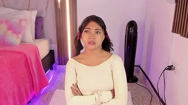 Snapshot of mia_six66 chatting on October 12, 12:07 pm mia six66 online show from October 12, 12:07 pm