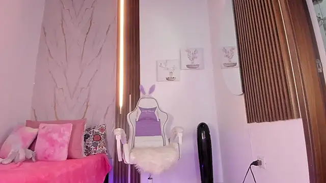 Snapshot of mia_six66 chatting on September 25, 11:09 am mia six66 online show from September 25, 11:09 am