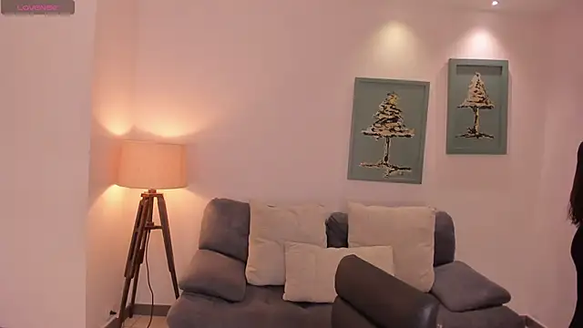 ValeriaRiveraX online show from October 6, 12:27 am