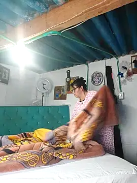 clarita 01 online show from April 18, 11:35 am