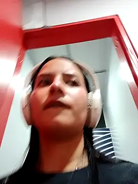  vaness online show from April 15, 5:41 am