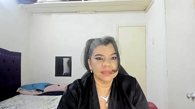 vikyadams online show from March 7, 3:19 pm