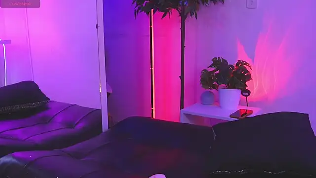 catalina  lovers online show from January 9, 8:24 pm