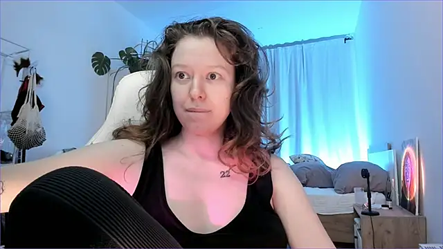 Viktoria Oliverr online show from November 25, 6:48 am