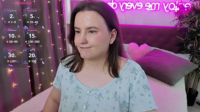 FeralPeach online show from March 7, 7:37 am