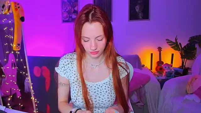 Alyssa Smitt online show from September 15, 12:08 am