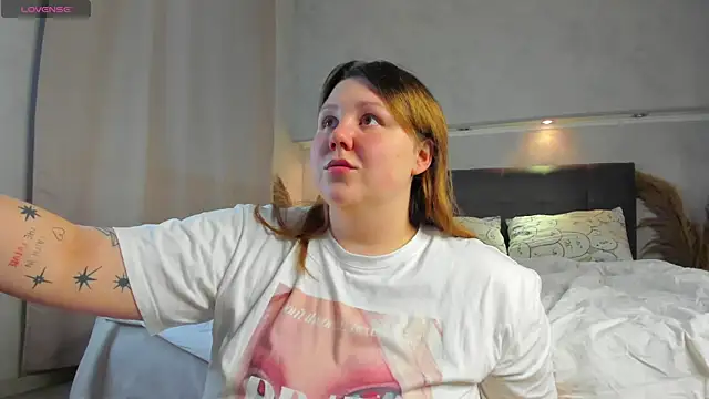 Ruth Oliver online show from April 19, 9:20 am