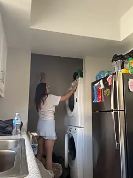 SafeinouterSpace online show from November 6, 10:59 pm