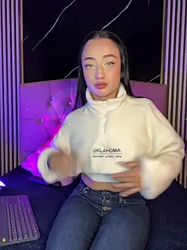 Ady 18 online show from September 10, 7:47 pm