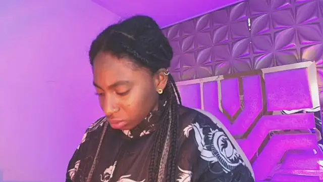 Queen perla  online show from March 28, 12:04 pm