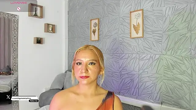 agatadelphine online show from June 11, 1:30 pm