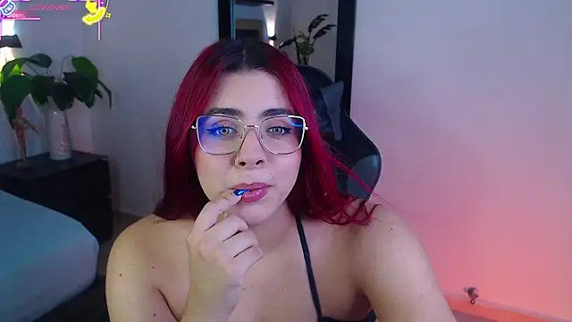 Snapshot of lizowenn_ chatting on September 10, 7:25 pm lizowenn online show from September 10, 7:25 pm