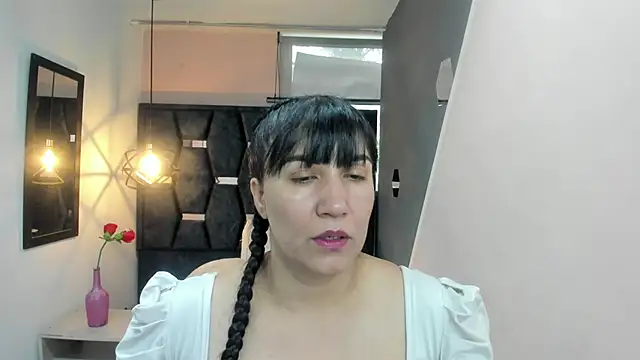 GiaFox  online show from December 22, 1:58 pm