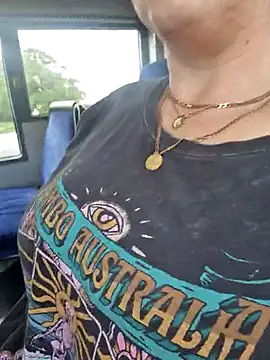 Off the Lesh online show from February 19, 6:24 am