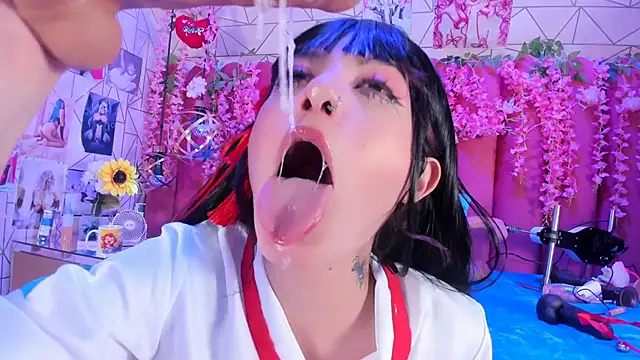 Alicebenett online show from November 21, 10:45 pm