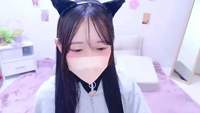 Suzu ch xx online show from May 30, 1:42 pm