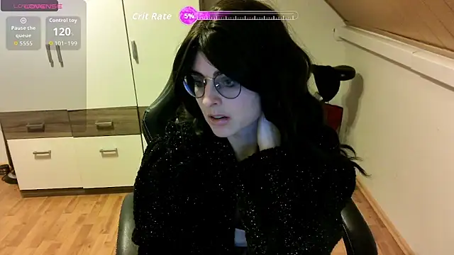 secretmia online show from March 6, 8:09 am