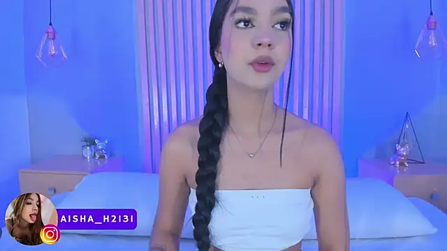 aisha h  online show from October 2, 8:14 pm