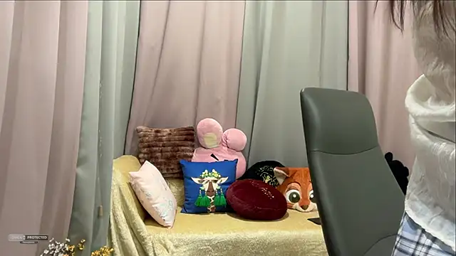 Unique-Beauty online show from February 17, 7:46 pm