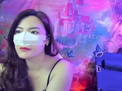 Julie nguyen online show from October 6, 10:43 am