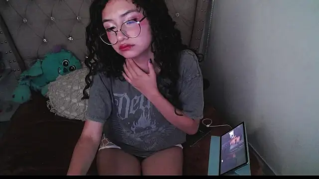 CherieCurl online show from November 25, 4:14 am