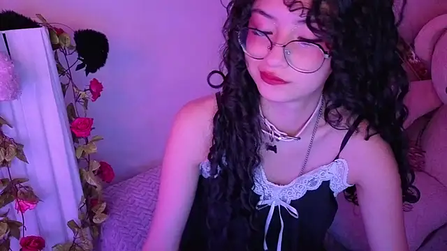 CherieCurl online show from July 6, 9:17 pm