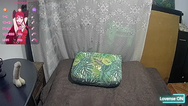 Hanha00 online show from March 31, 9:15 pm