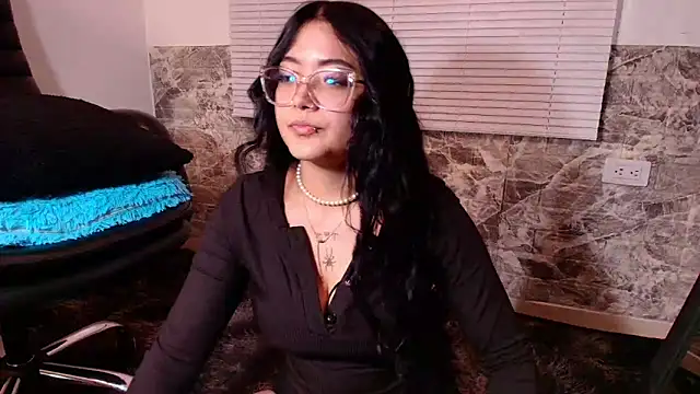 Susana hank2 online show from April 19, 6:43 pm