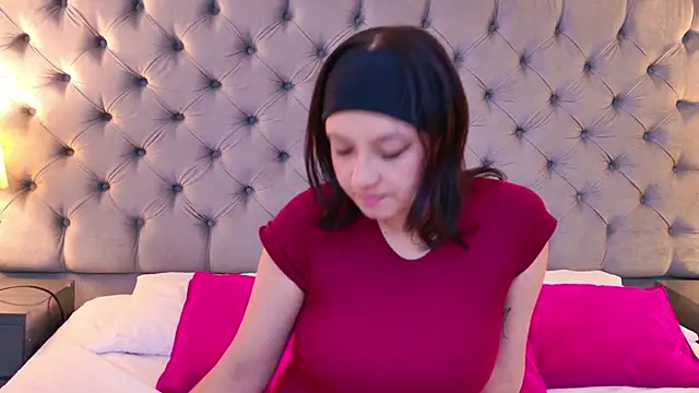 SamantaG online show from March 27, 1:56 pm