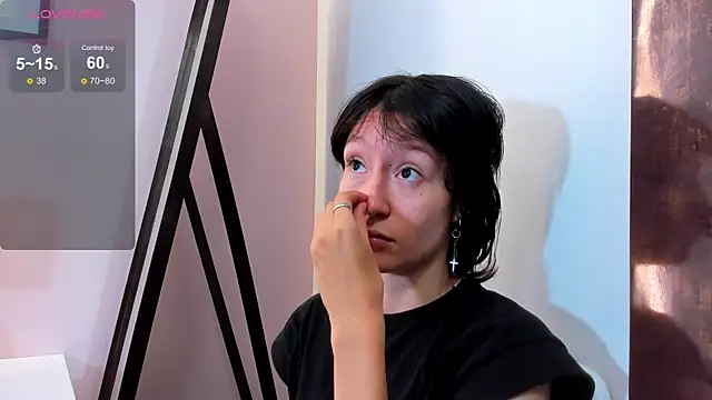 lizzy davis 1 online show from December 19, 11:46 am