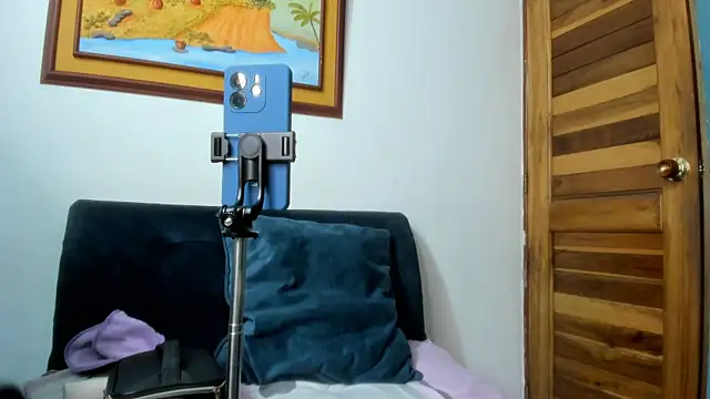 IsisBlake online show from June 25, 3:06 am
