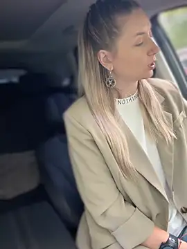 Crazy-Rosa online show from April 16, 6:14 am