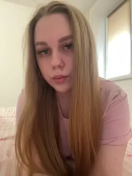 Marylallka5 online show from May 12, 2:13 pm