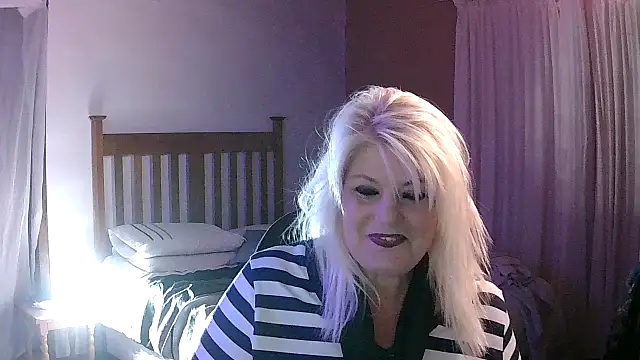 Miahotmilf online show from January 16, 7:43 pm