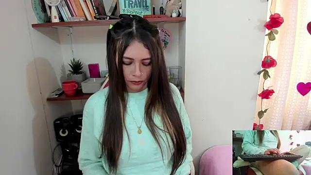 sweetlittlelisa online show from April 7, 9:17 pm