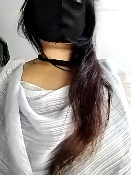 Snapshot of Tishani chatting on October 21, 2:43 pm Tishani online show from October 21, 2:43 pm