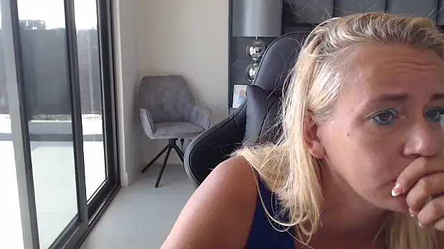 Wendysexyx online show from January 12, 12:21 pm