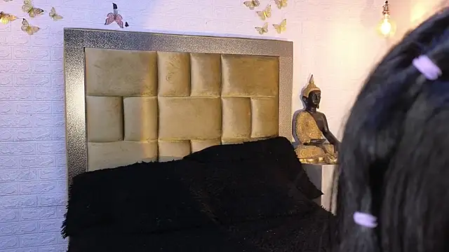 ximenawilliamss online show from December 21, 10:35 pm