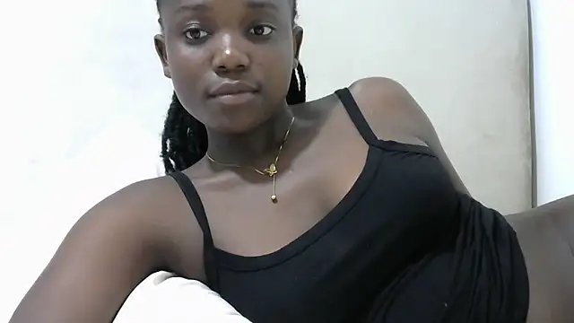 Snapshot of Latiffagodess chatting on September 21, 7:34 pm Latiffagodess online show from September 21, 7:34 pm