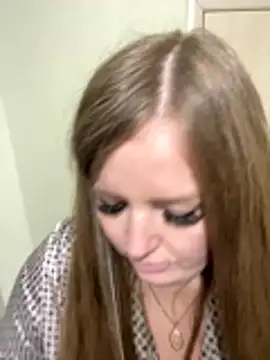 MargaretRoyal online show from December 2, 4:09 pm