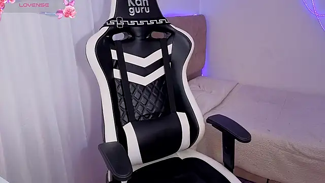 Victoryyy  online show from February 6, 10:02 pm