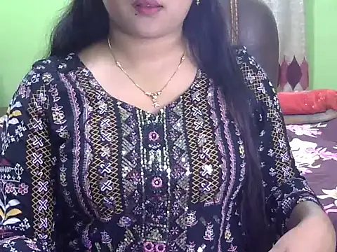 BengaliQueenStar online show from November 11, 4:59 pm