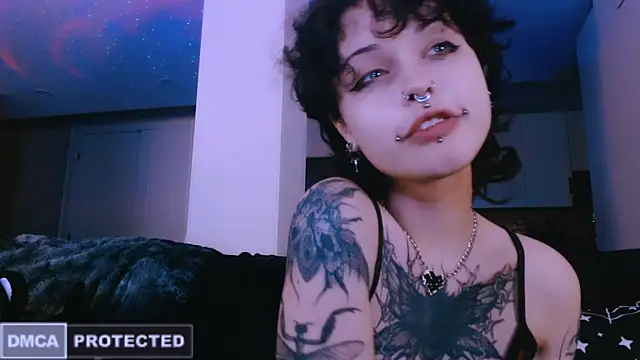 NaughtyLittleFox online show from March 21, 8:41 am