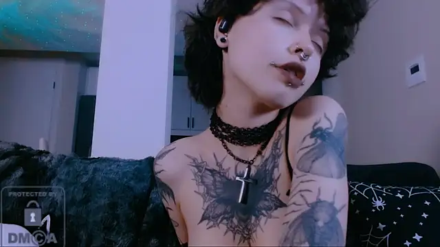 NaughtyLittleFox online show from July 29, 2:00 am